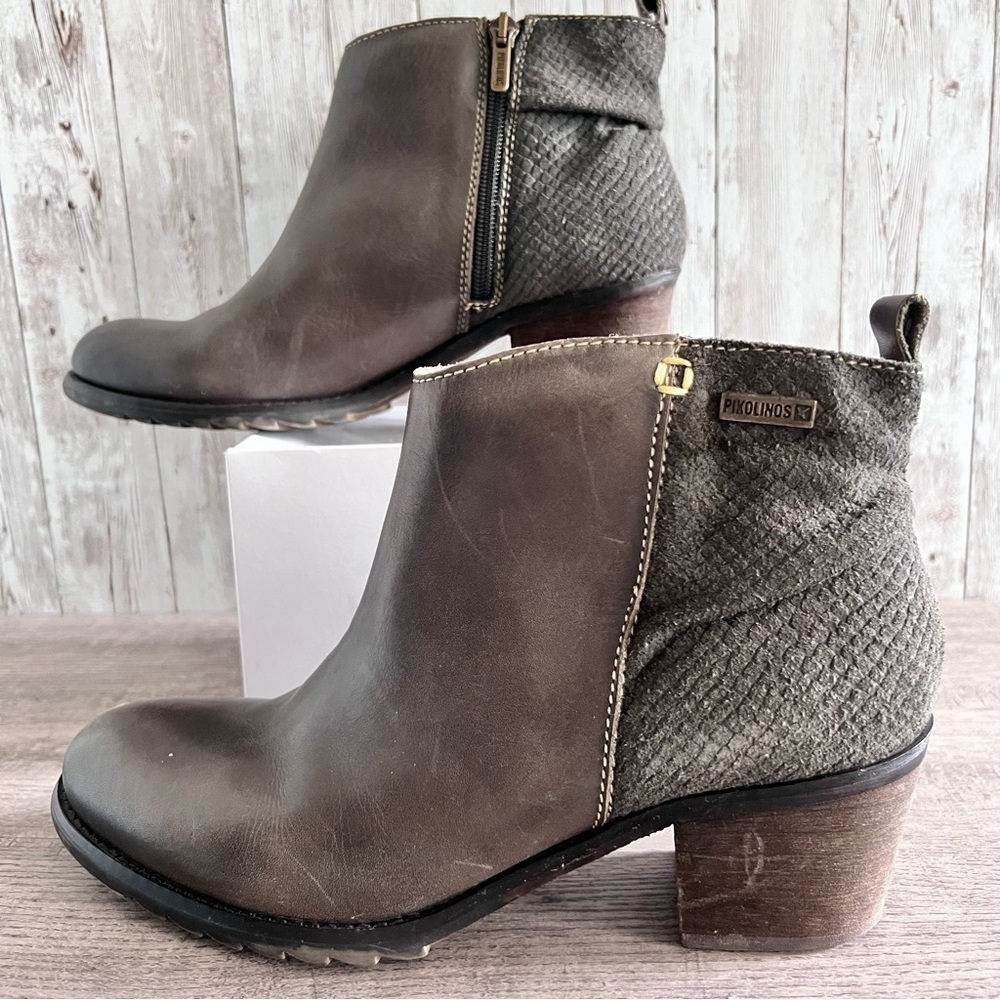 Pikolinos Suede Leather Ankle Boots